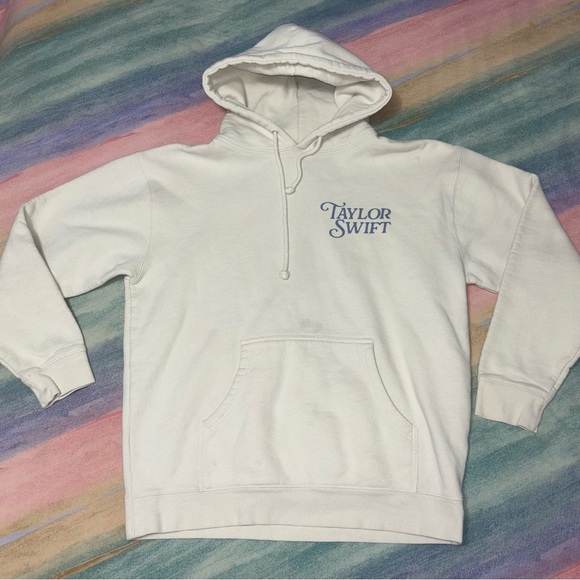 Taylor Swift 1989 Hoodie size Large We Never Go Out of Style - Picture 5 of 7